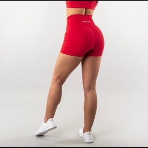 ALPHALETE SURFACE POCKET SHORTS